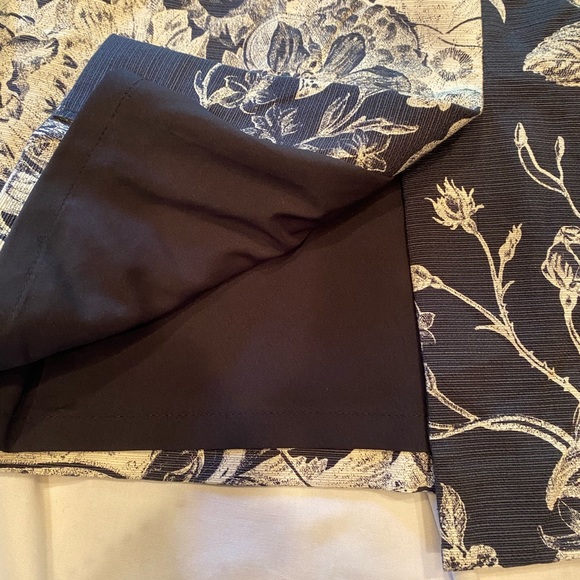 Loft skirt. Size 10 Tall. Gray with cream floral design. - Picture 4 of 4